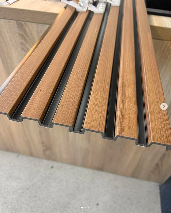 Wall Panel - Half Covered Serie