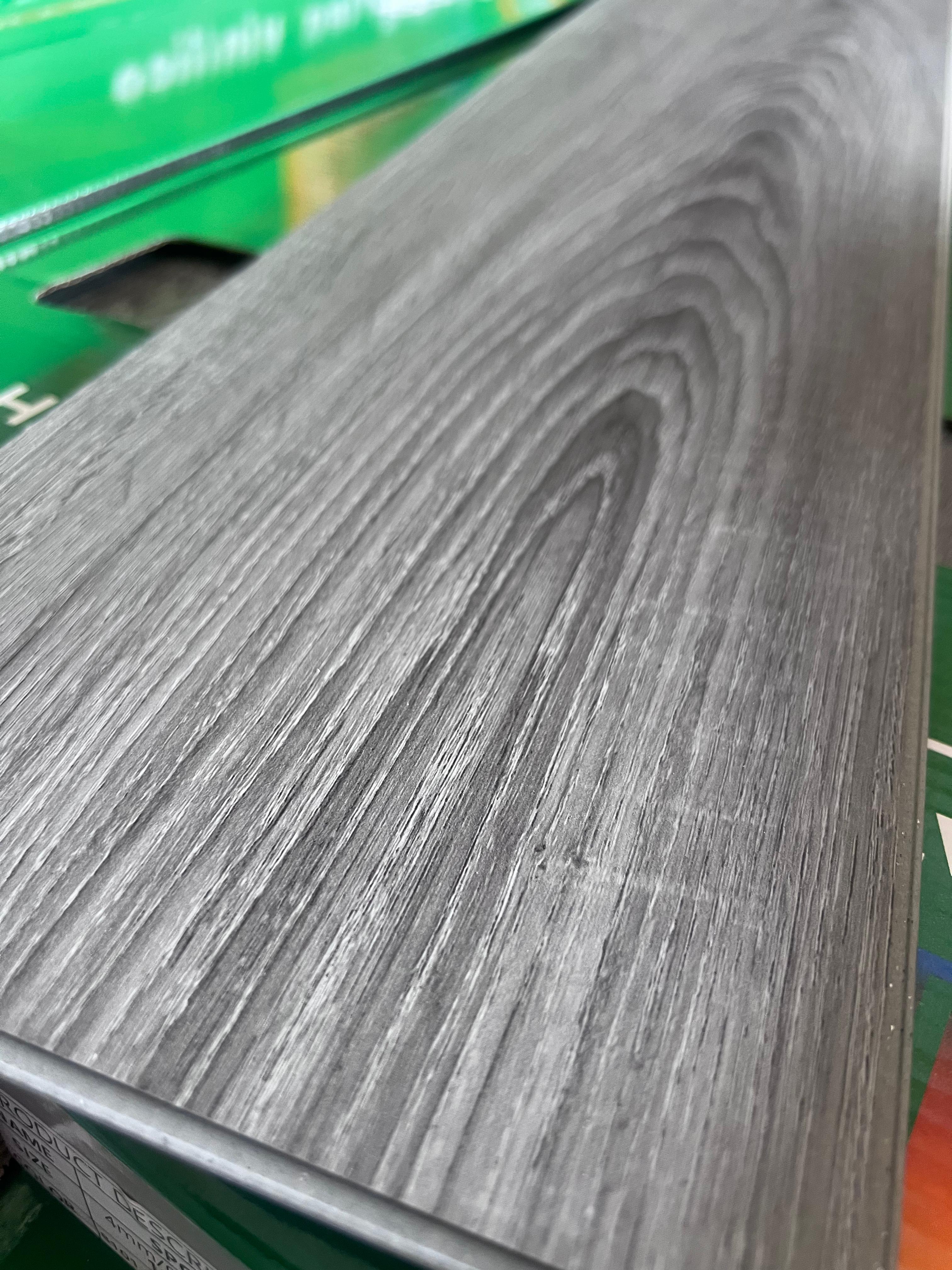 Piso Vinílico SPC 5.5 mm – Gris Ceniza Patagonia | Diseño moderno y alta resistencia